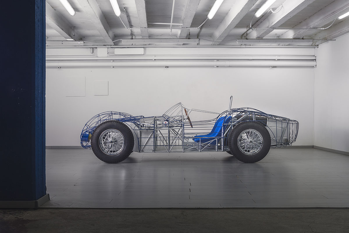 Maserati Tipo61 Birdcage maquette. Photo of automobilia - memorabilia made in Italy by the automotive photographer Caldicarphoto -1